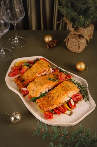 [147377] SALMÃO AO MOLHO MEDITERRÂNEO