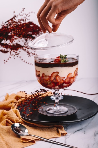 [146367] TAÇA DE BOMBOM ABERTO DE MORANGO